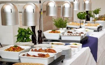 How caterers can save money with AI